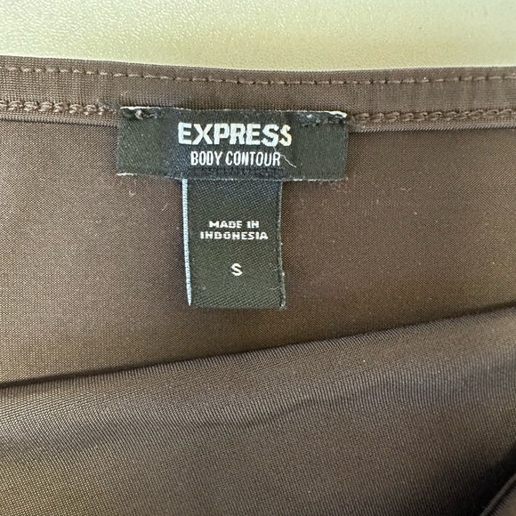 Express top. - Picture 2 of 2